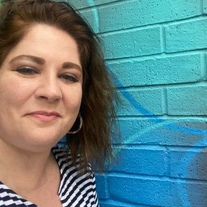 Meet your Posher, Stacy